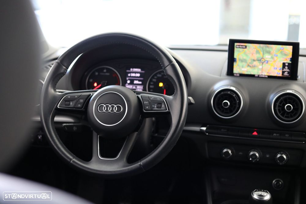 Audi A3 Sportback 2.0 TDI - 26