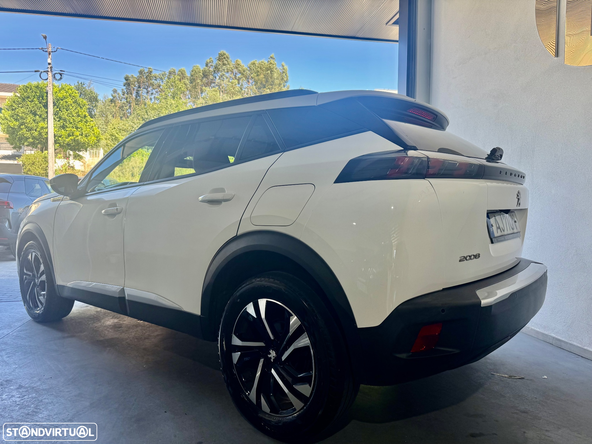 Peugeot 2008 1.2 PureTech Allure Pack - 5