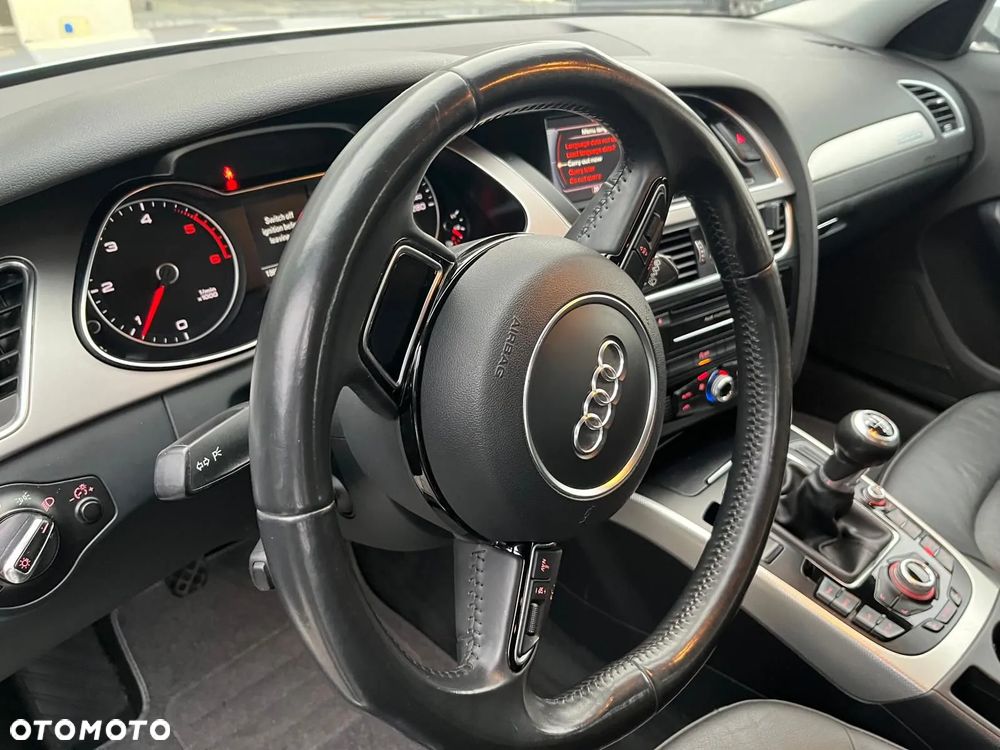 Audi A4 Avant 2.0 TDI DPF quattro S line Sportpaket - 8
