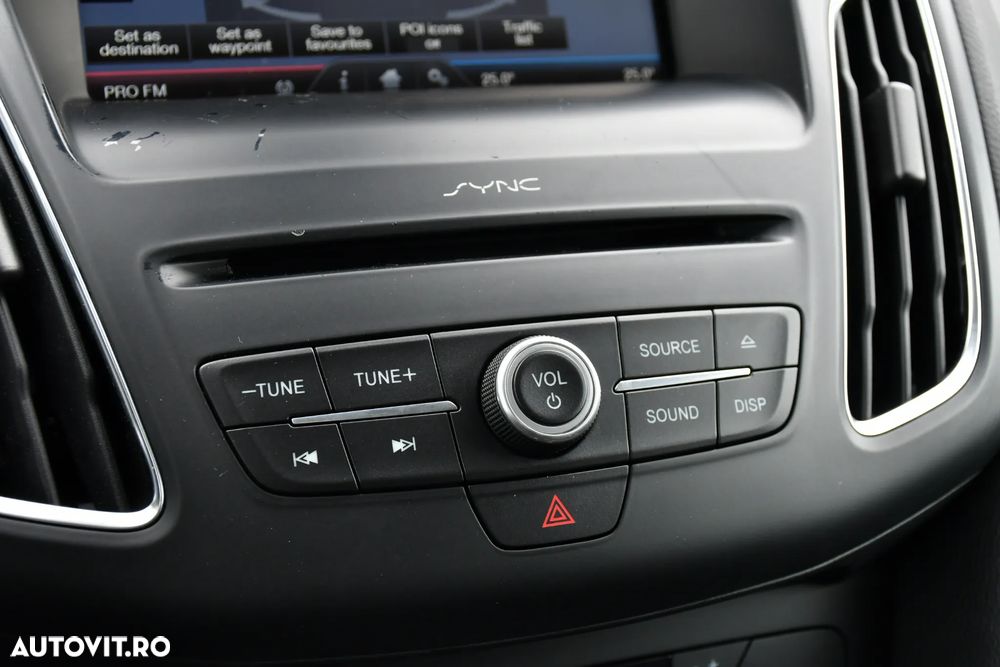 Ford Focus 1.5 TDCi DPF Start-Stopp-System Titanium - 16