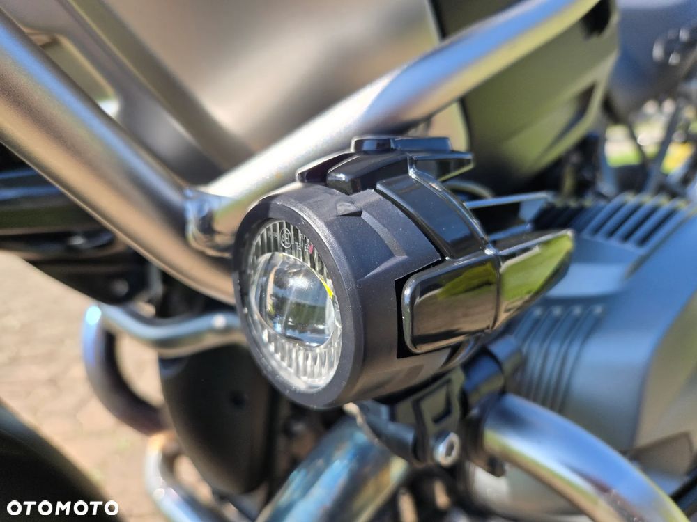 BMW R - 18