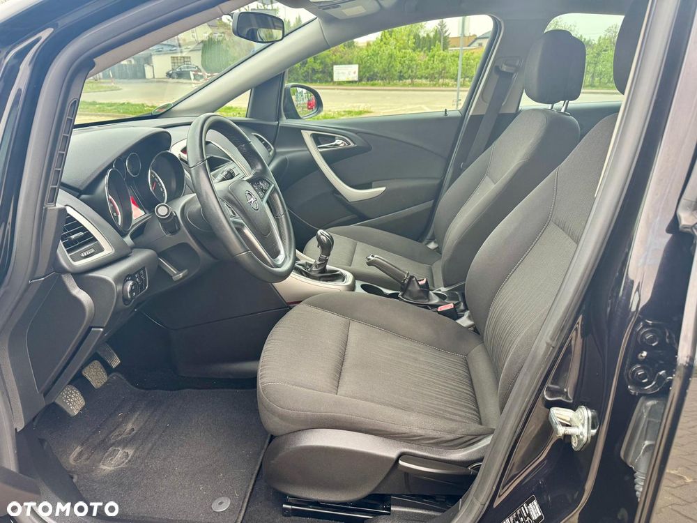 Opel Astra 1.4 Turbo Design Edition - 11