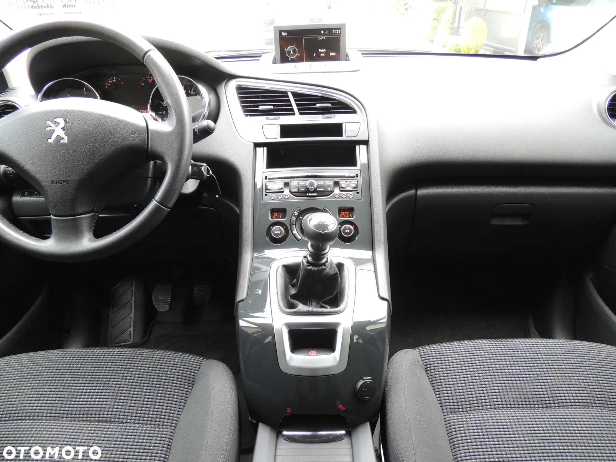 Peugeot 5008 - 10