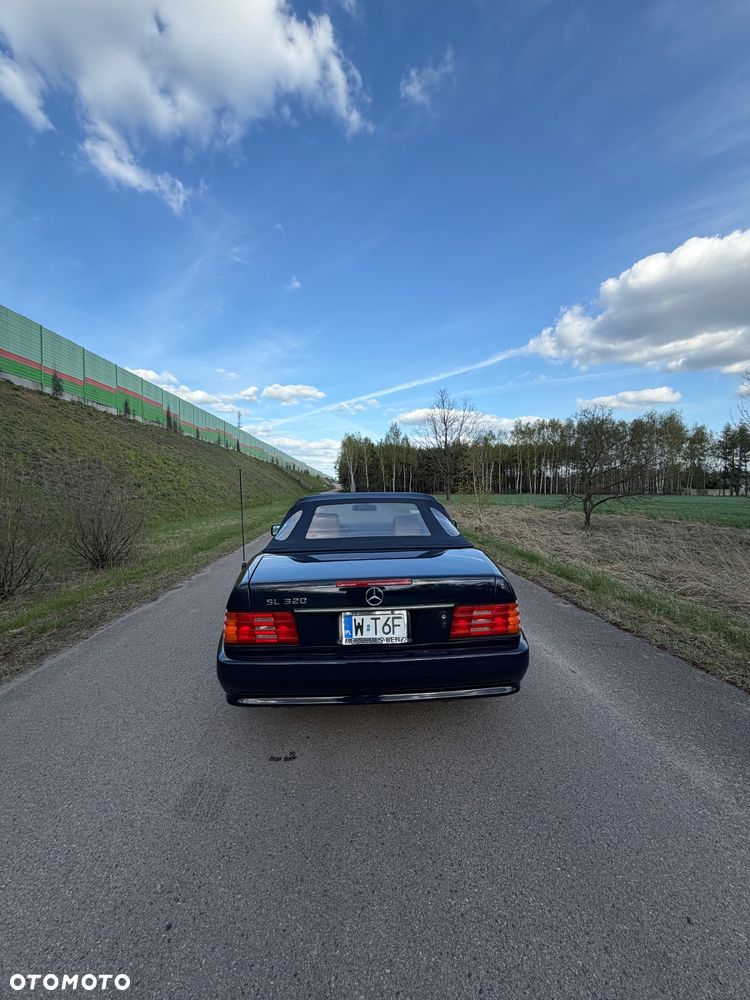 Mercedes-Benz SL 320 - 13