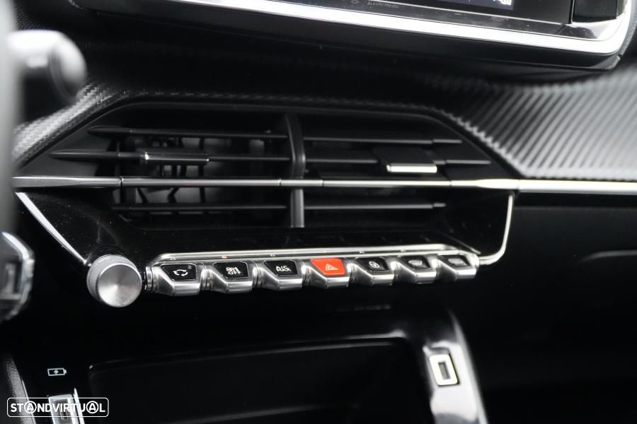 Peugeot 2008 1.2 PureTech Active EAT8 - 15