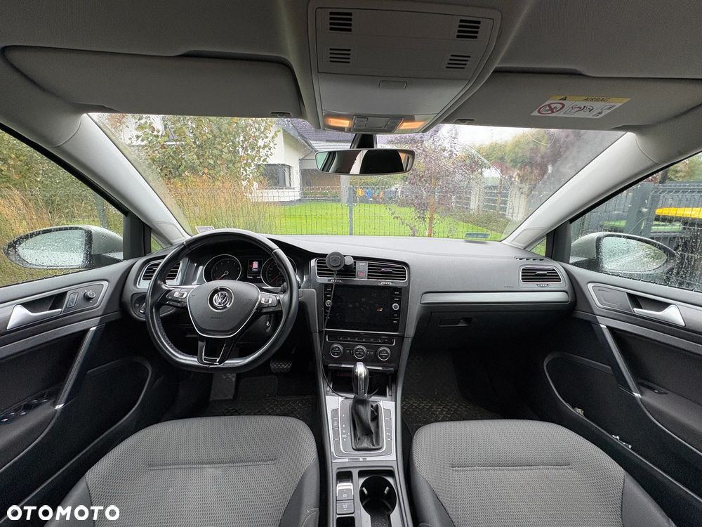 Volkswagen Golf VII 1.5 TSI BMT Comfortline DSG - 9