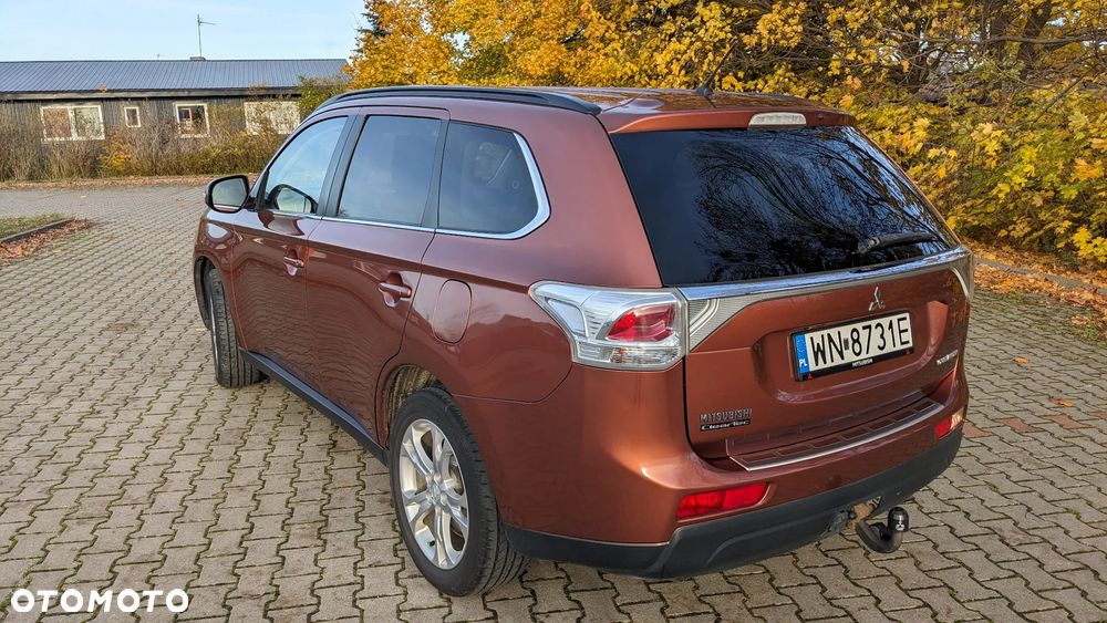 Mitsubishi Outlander 2.0 Intense + - 8