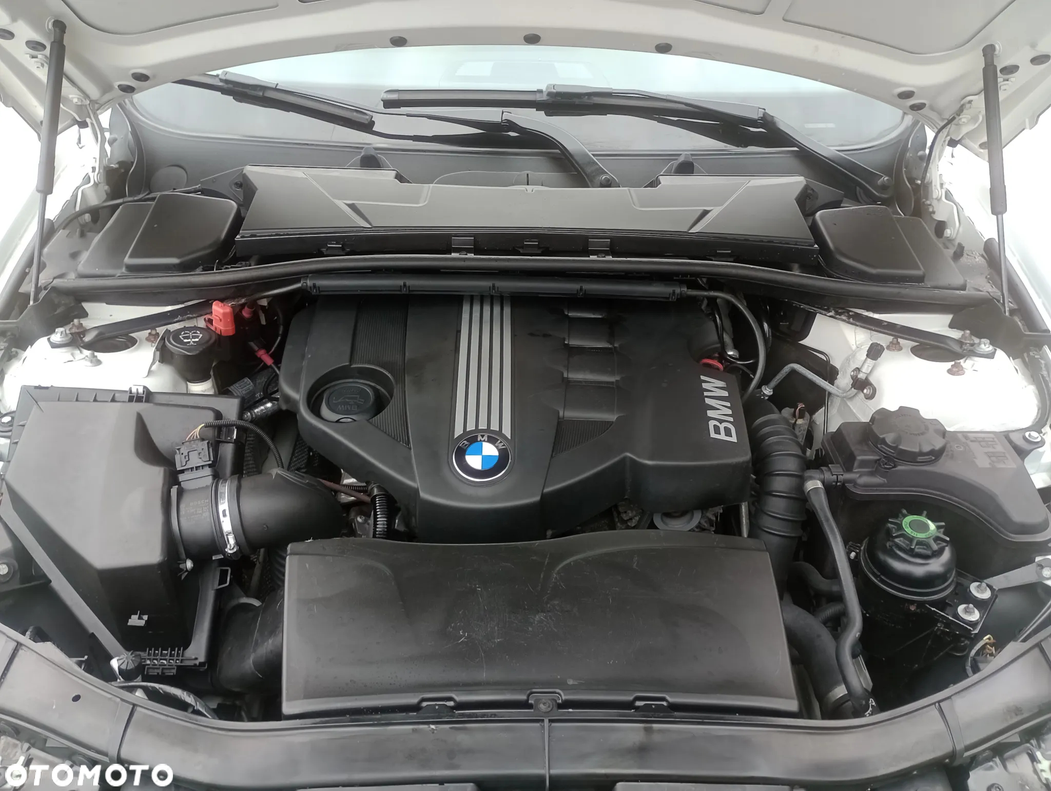 BMW Seria 3 320d xDrive DPF Touring - 35