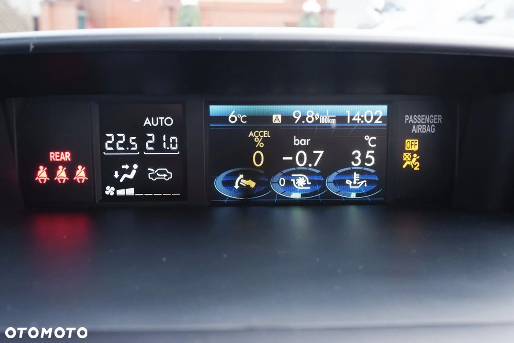 Subaru Forester 2.0XT Platinum Lineartronic - 20