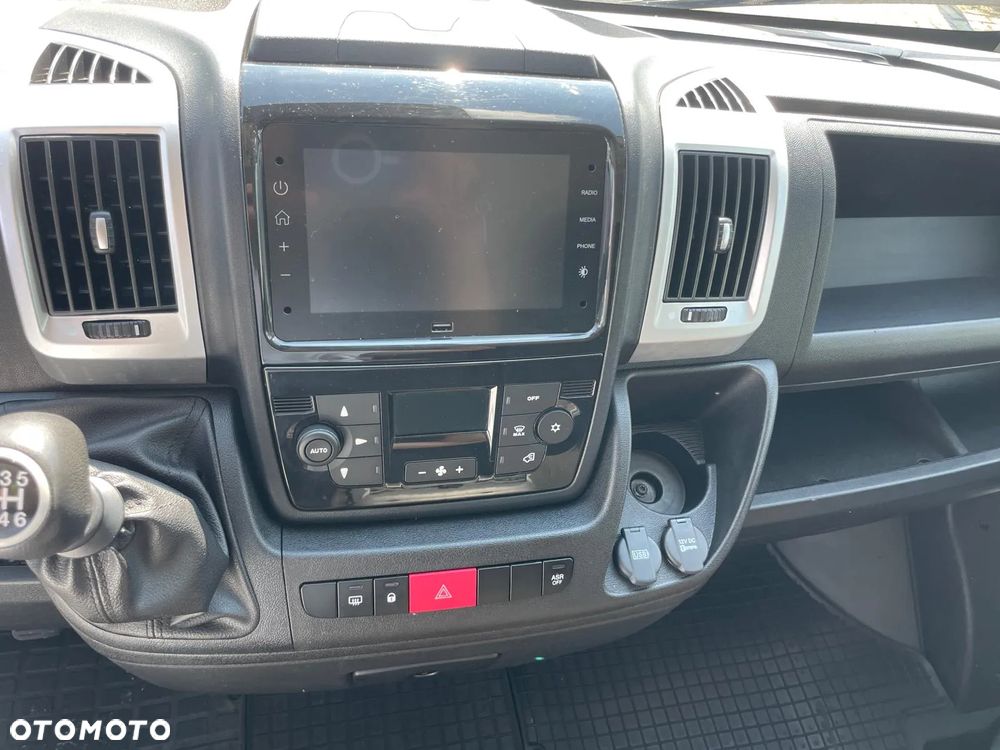 Peugeot BOXER L4H2 MAXI  Salon PL - 17