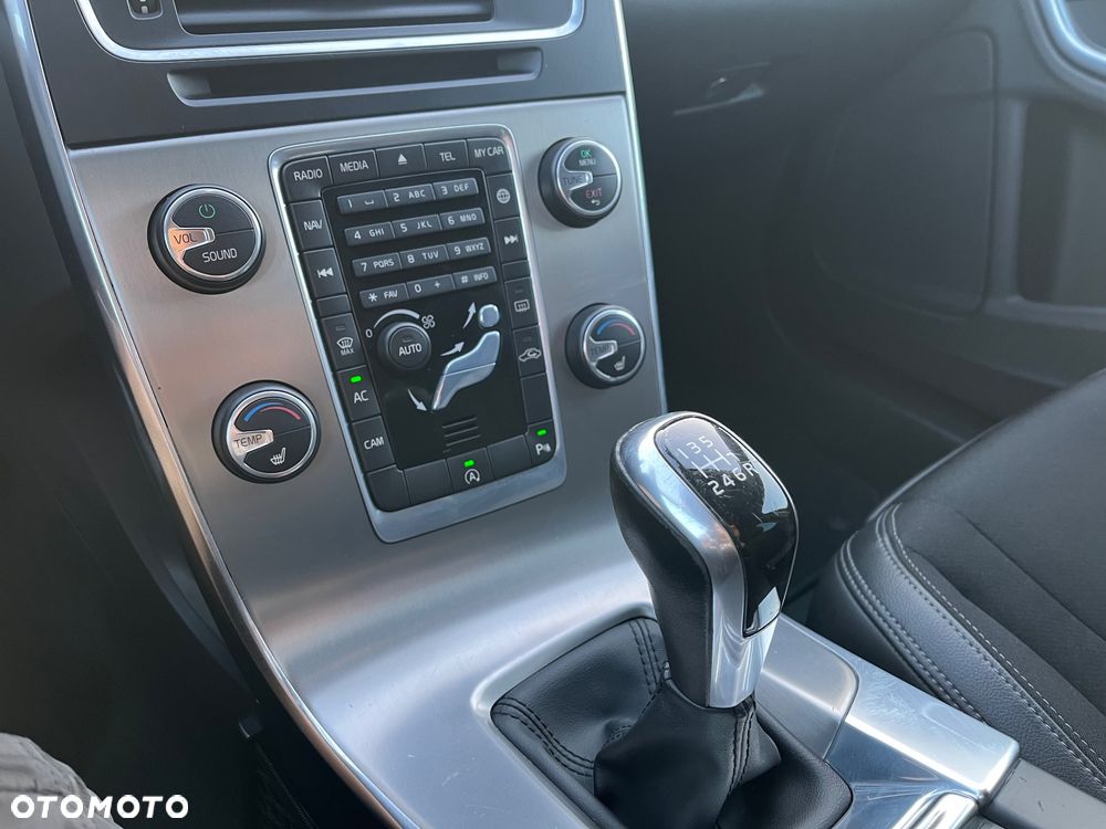 Volvo V60 D3 Drive-E Summum - 27