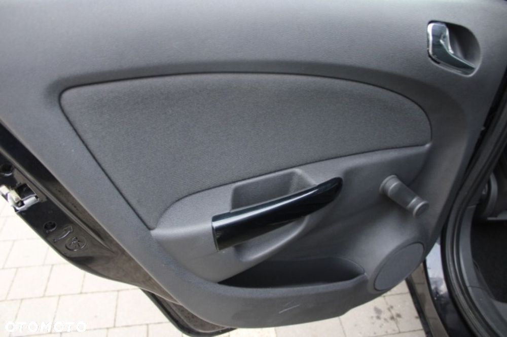 Opel Corsa - 23