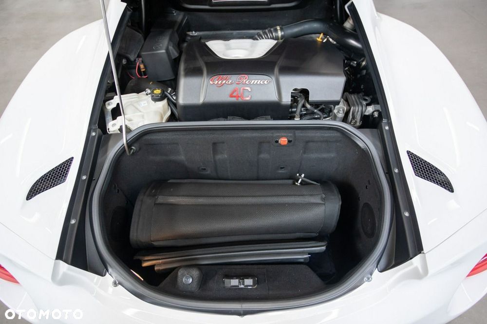 Alfa Romeo 4C - 22
