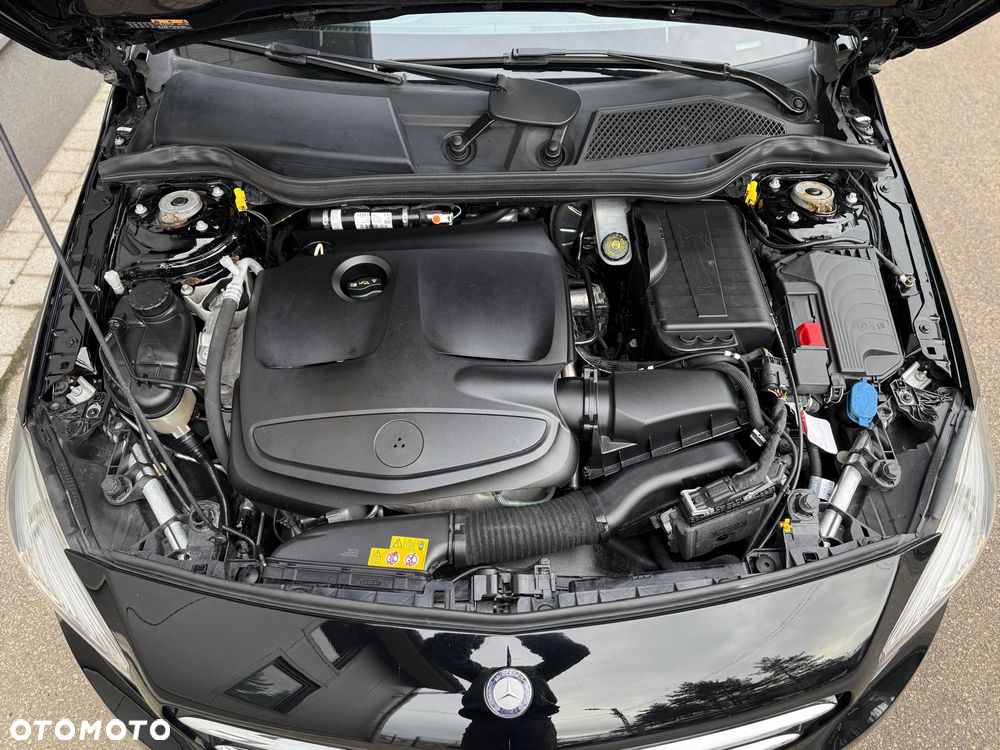 Mercedes-Benz Klasa A 180 7G-DCT AMG Line - 22