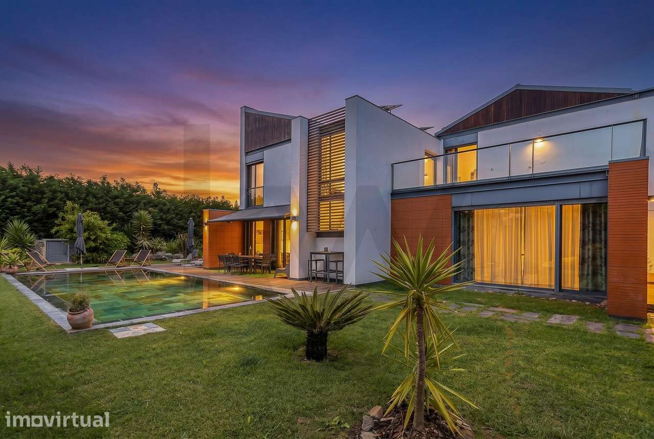 Excelente moradia no Oeiras Golf, na Av. ª Casal de Cabanas – Barcaren - Grande imagem: 2/29