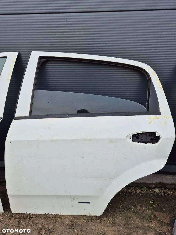 DRZWI FIAT GRANDE PUNTO 5D - 5