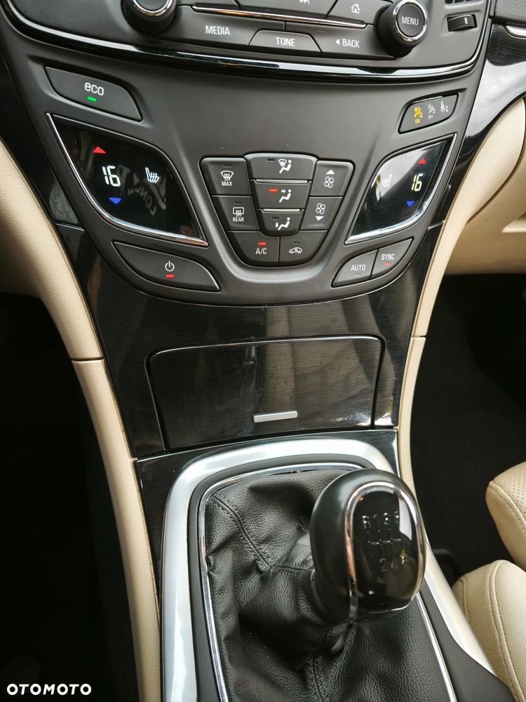 Opel Insignia 1.4 T Executive S&S - 29