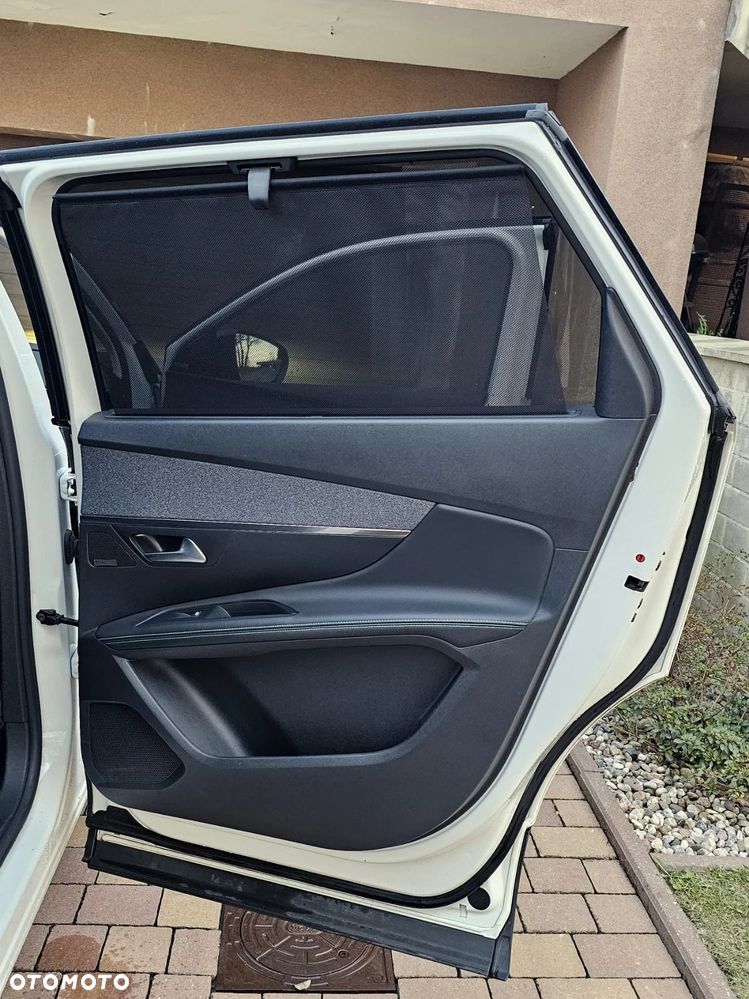 Peugeot 5008 1.5 BlueHDi Allure S&S EAT8 - 33
