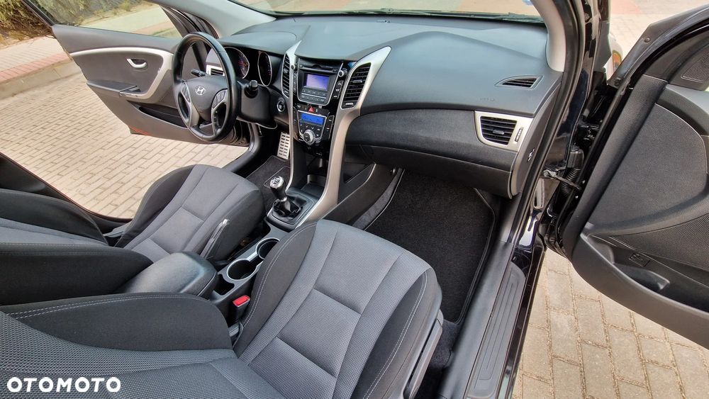 Hyundai i30 1.6 CRDi Premium - 13