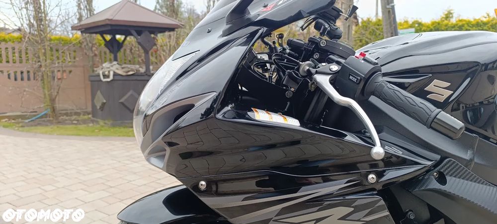 Suzuki GSX - 40