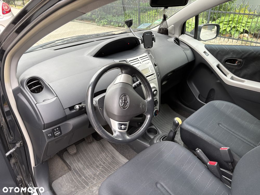 Toyota Yaris 1.0 Luna A/C - 4
