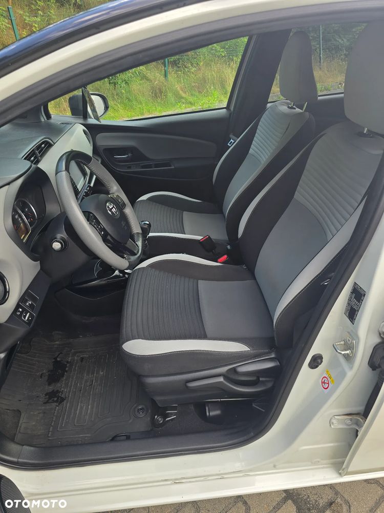 Toyota Yaris 1.33 Selection Vibe - 10