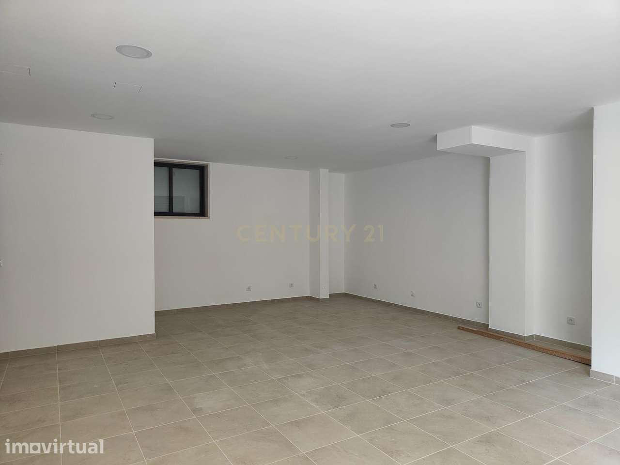 Espaço Comercial Renovado para Arrendamento na Ameixoeira - Grande imagem: 4/19
