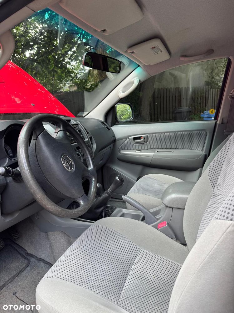 Toyota Hilux - 9