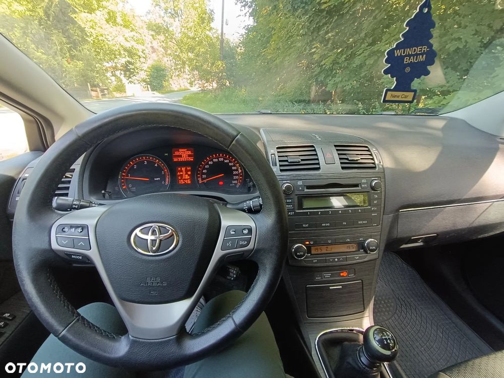 Toyota Avensis 2.0 D-4D Premium - 7