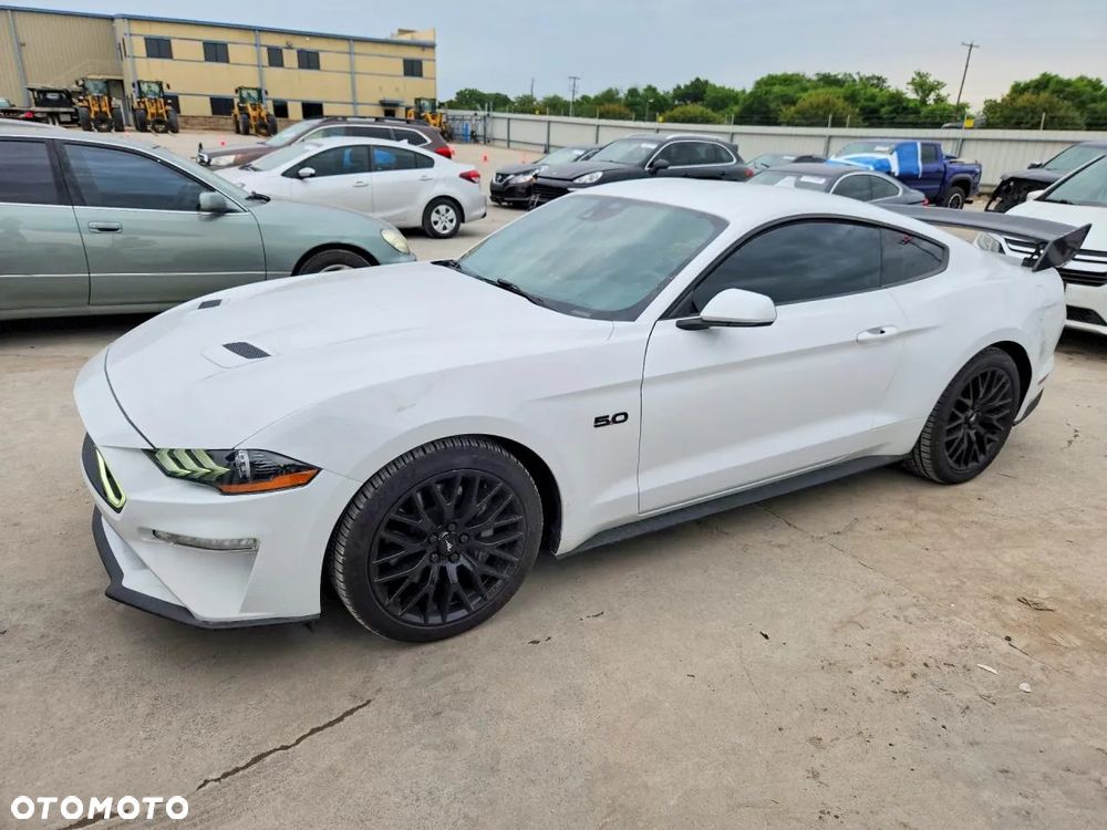 Ford Mustang 5.0 V8 GT - 1