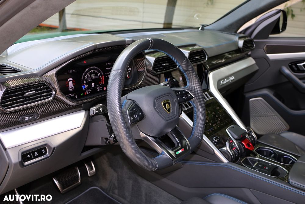 Lamborghini URUS - 20