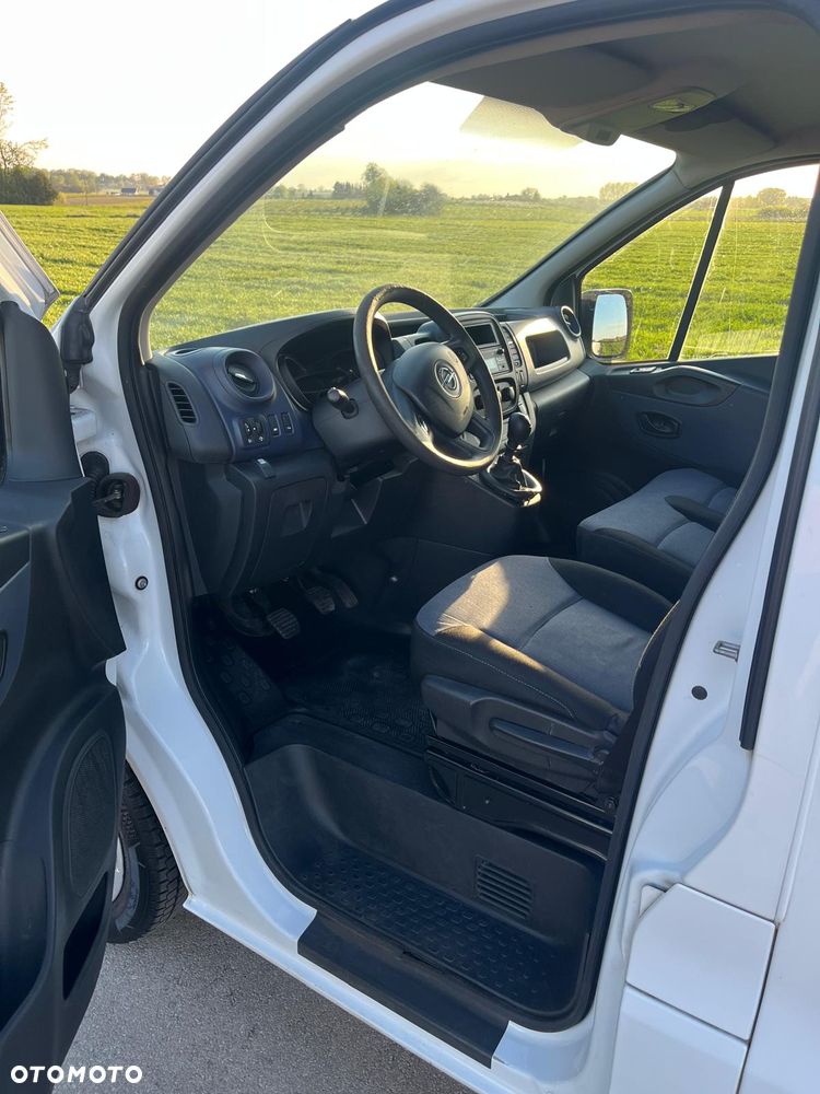 Opel Vivaro - 31