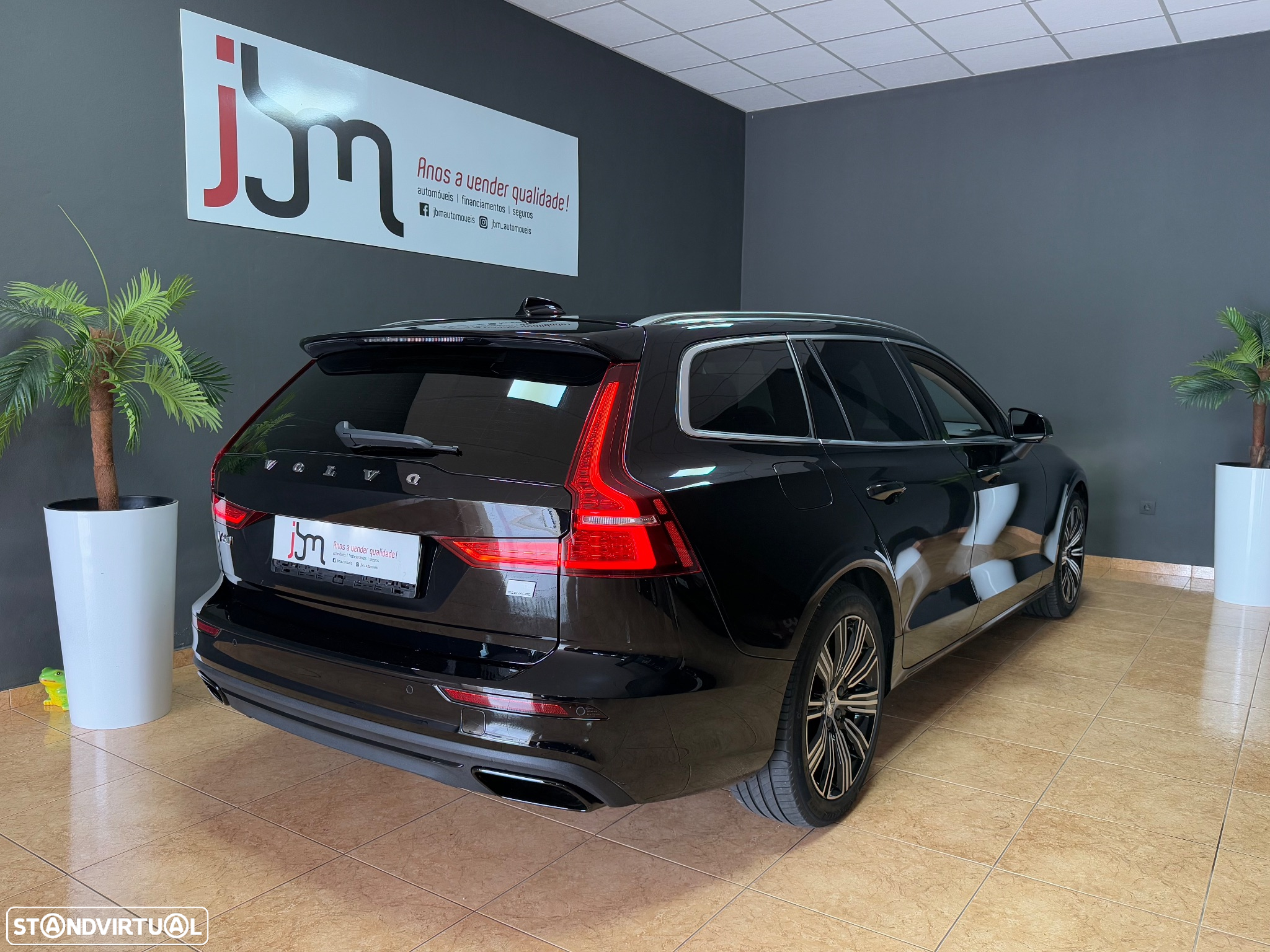 Volvo V60 2.0 T6 AWD TE Inscription Expression - 17