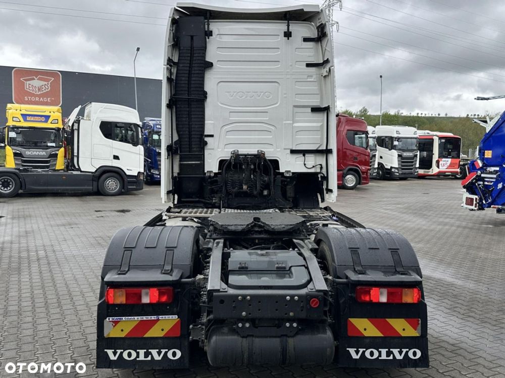 Volvo FH 4X2 460 Globetrotter XL - 8