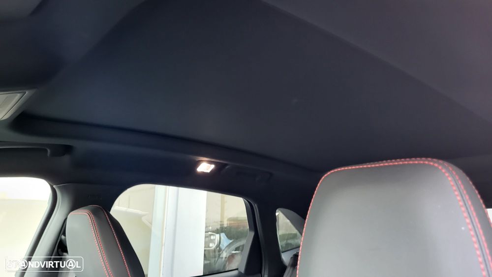 Ford Kuga 2.5 PHEV ST-Line X - 22
