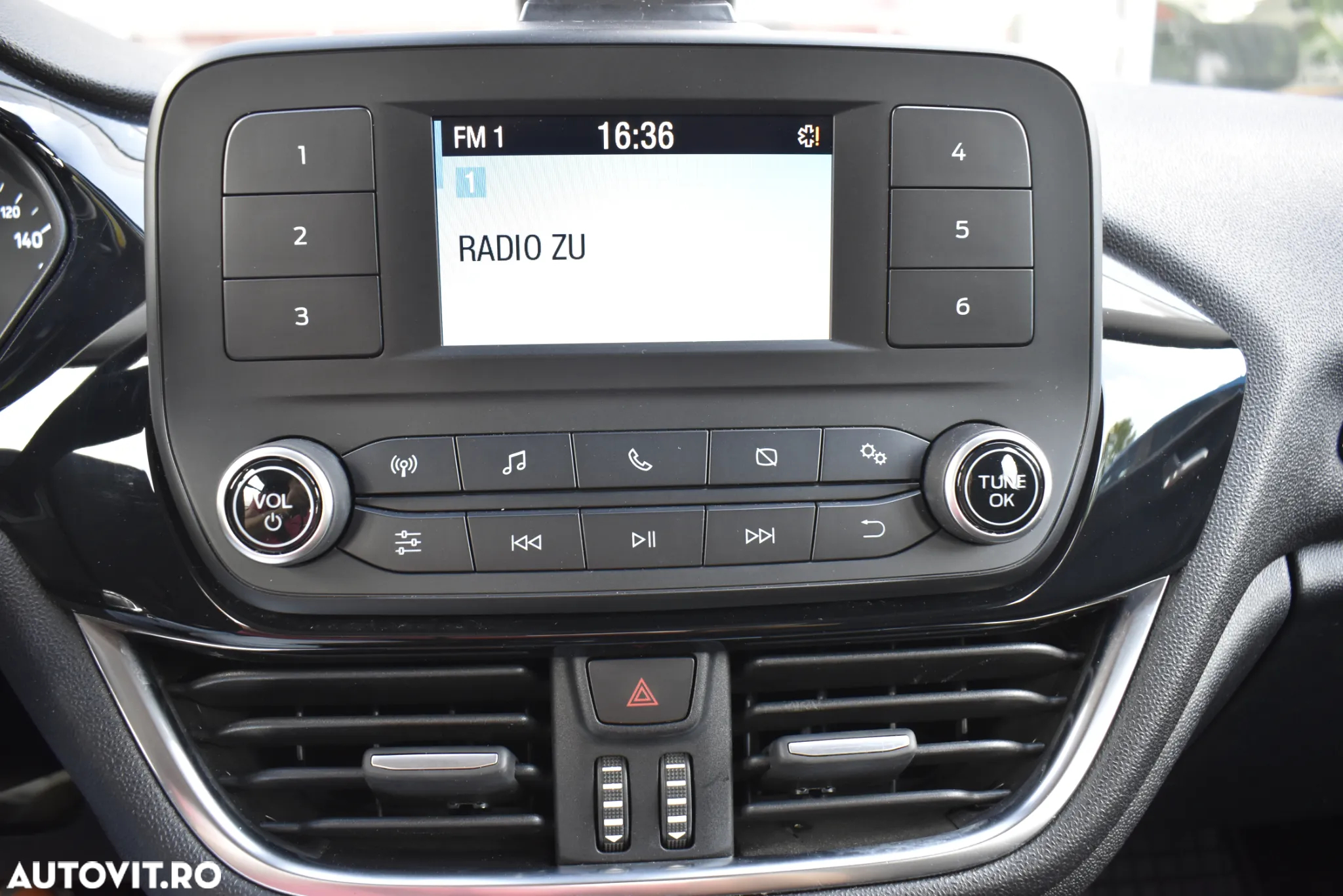 Ford Fiesta 1.5 TDCi Trend - 23