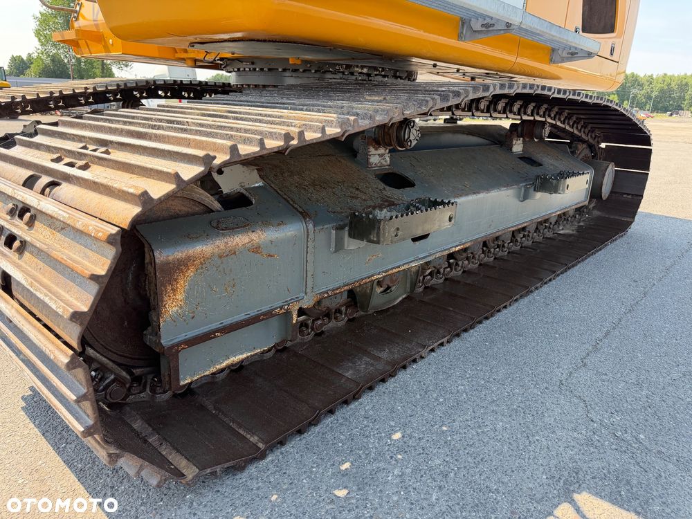 Liebherr R922 R 922 LC - 16