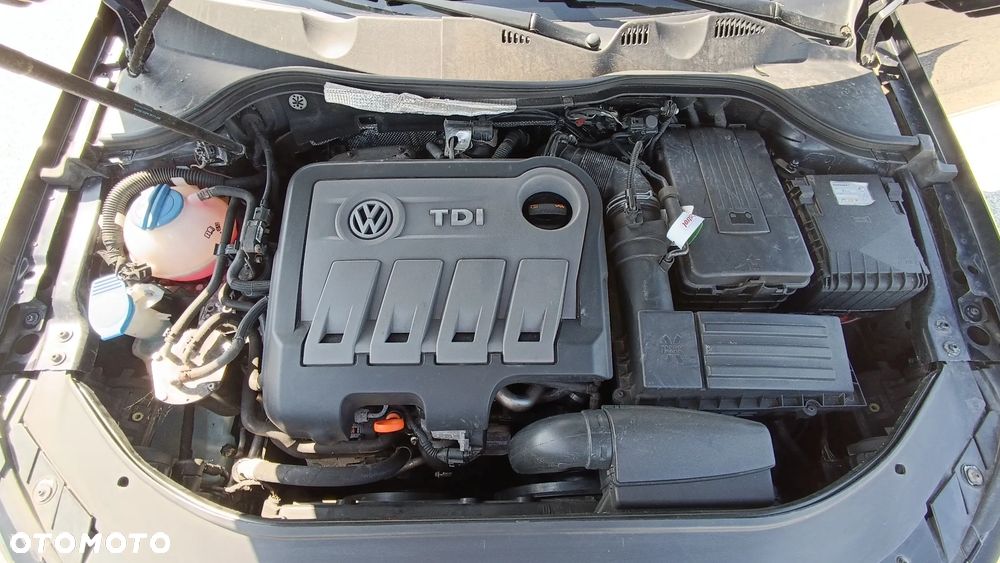 Volkswagen Passat 2.0 TDI Comfortline - 7