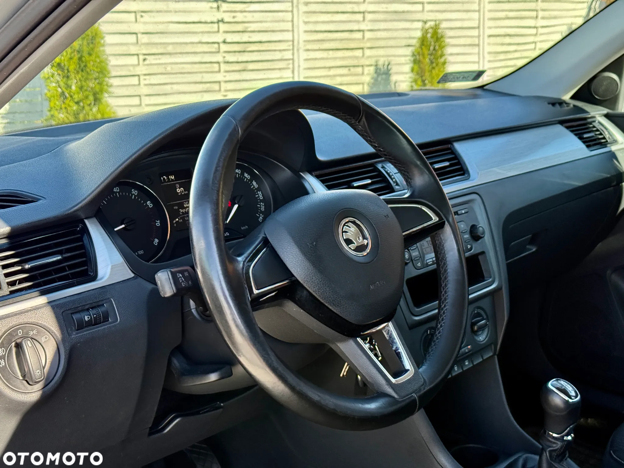 Skoda RAPID 1.2 TSI Edition - 10