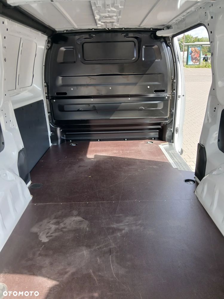 Opel Vivaro - 19