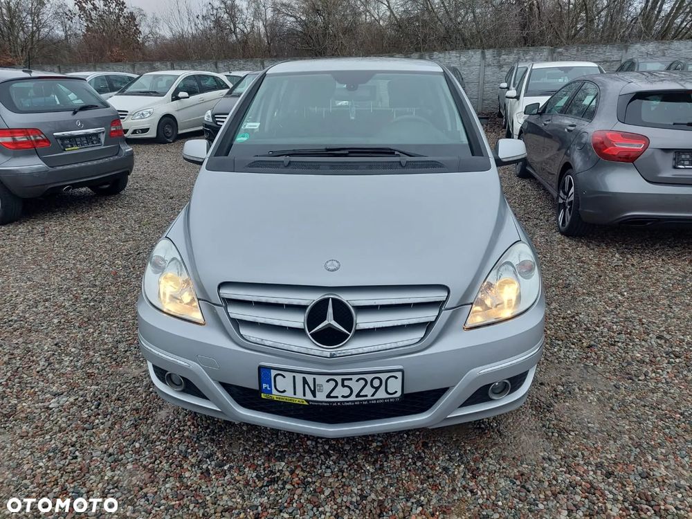 Mercedes-Benz Klasa B 180 BlueEFFICIENCY - 2