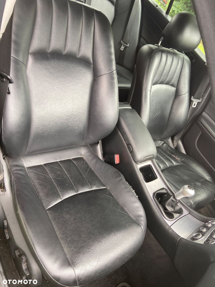 Mercedes-Benz Klasa C 270 T CDI Avantgarde - 19