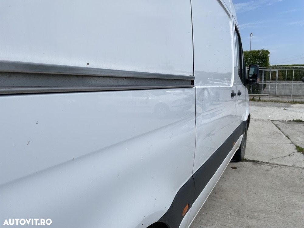 Mercedes-Benz SPRINTER - 7