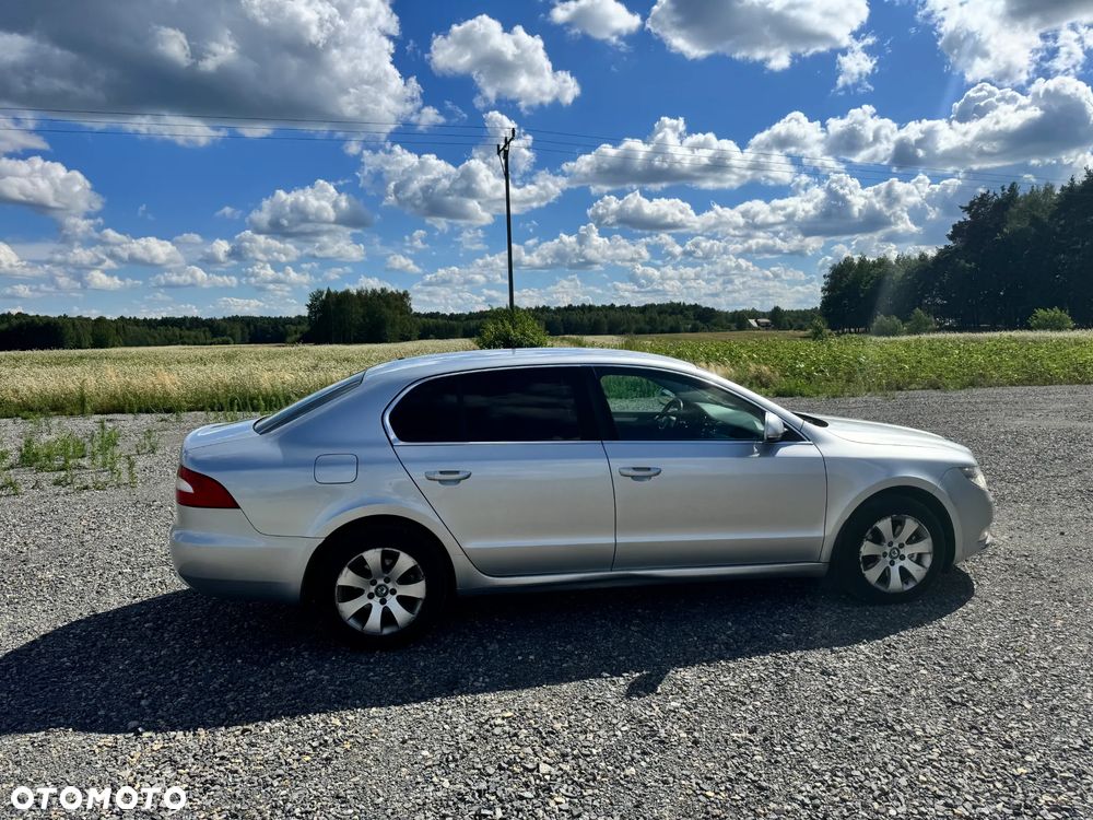 Skoda Superb 2.0 TDI Active - 11