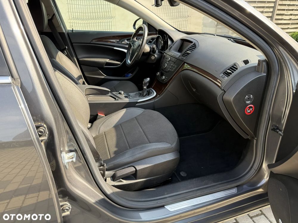 Opel Insignia - 15