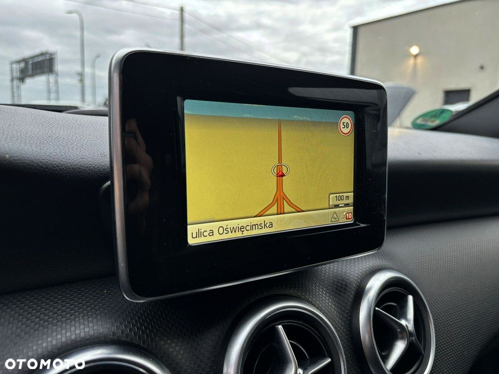 Mercedes-Benz Klasa A 180 Urban - 15