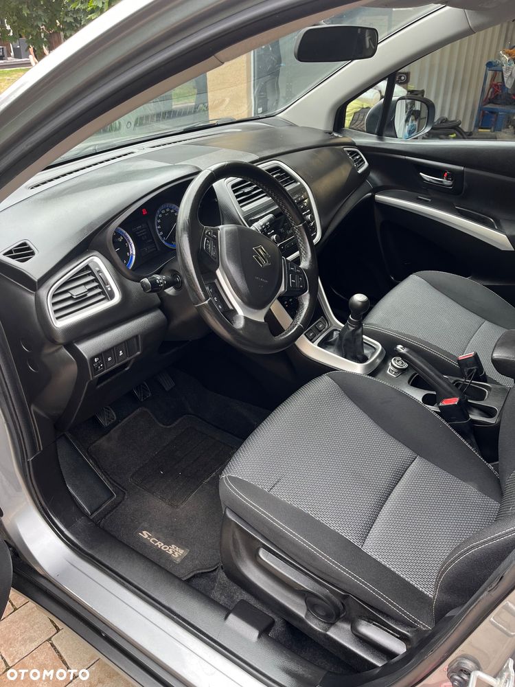 Suzuki SX4 S-Cross 1.6 VVT 4x4 Comfort - 14
