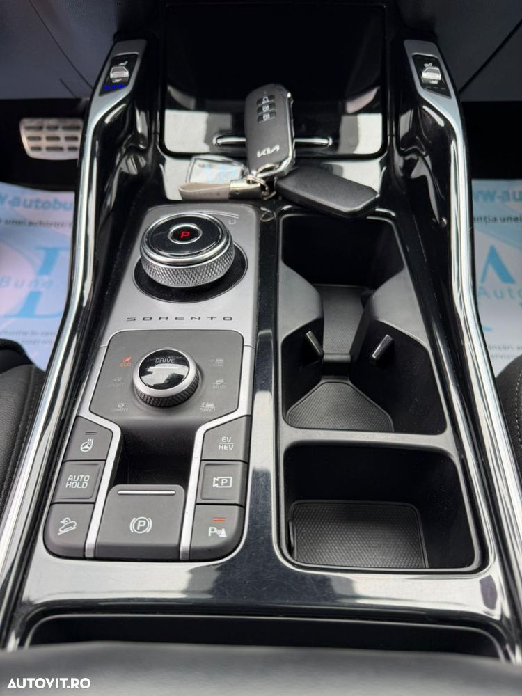 Kia Sorento 1.6 T-GDI HEV 6AT 4x2 5P Activ - 14