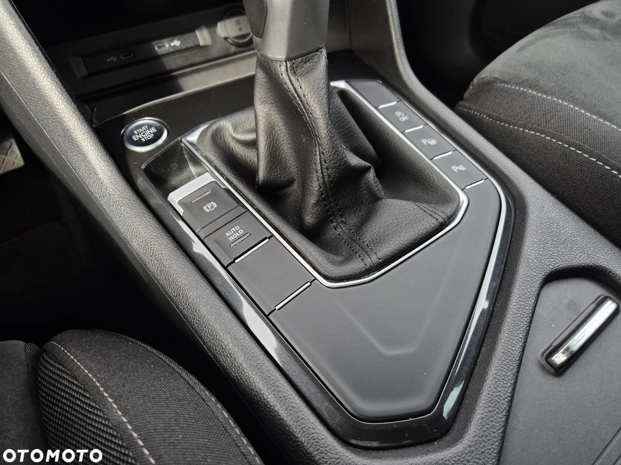Volkswagen Tiguan 1.5 TSI EVO Elegance DSG - 37
