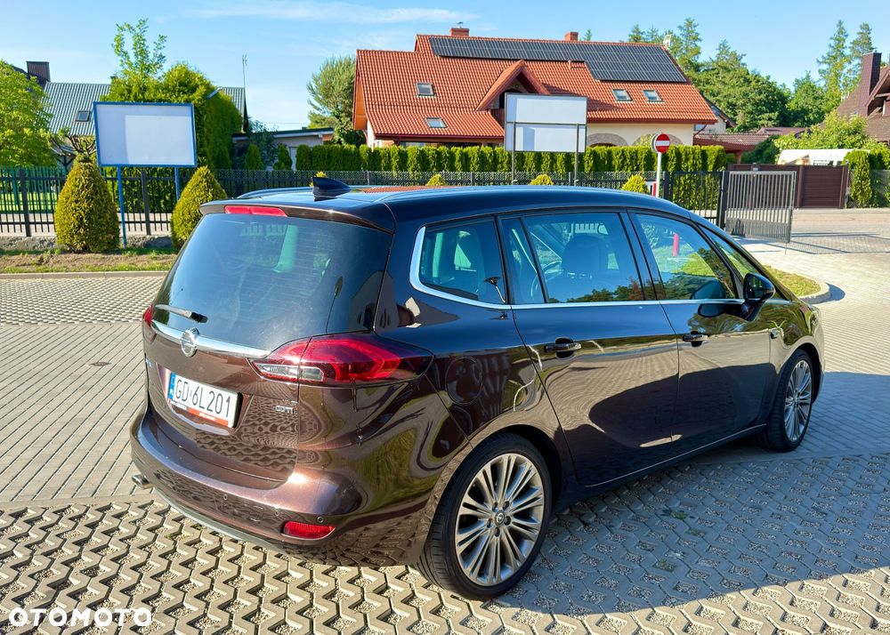Opel Zafira 2.0 CDTI Cosmo - 4